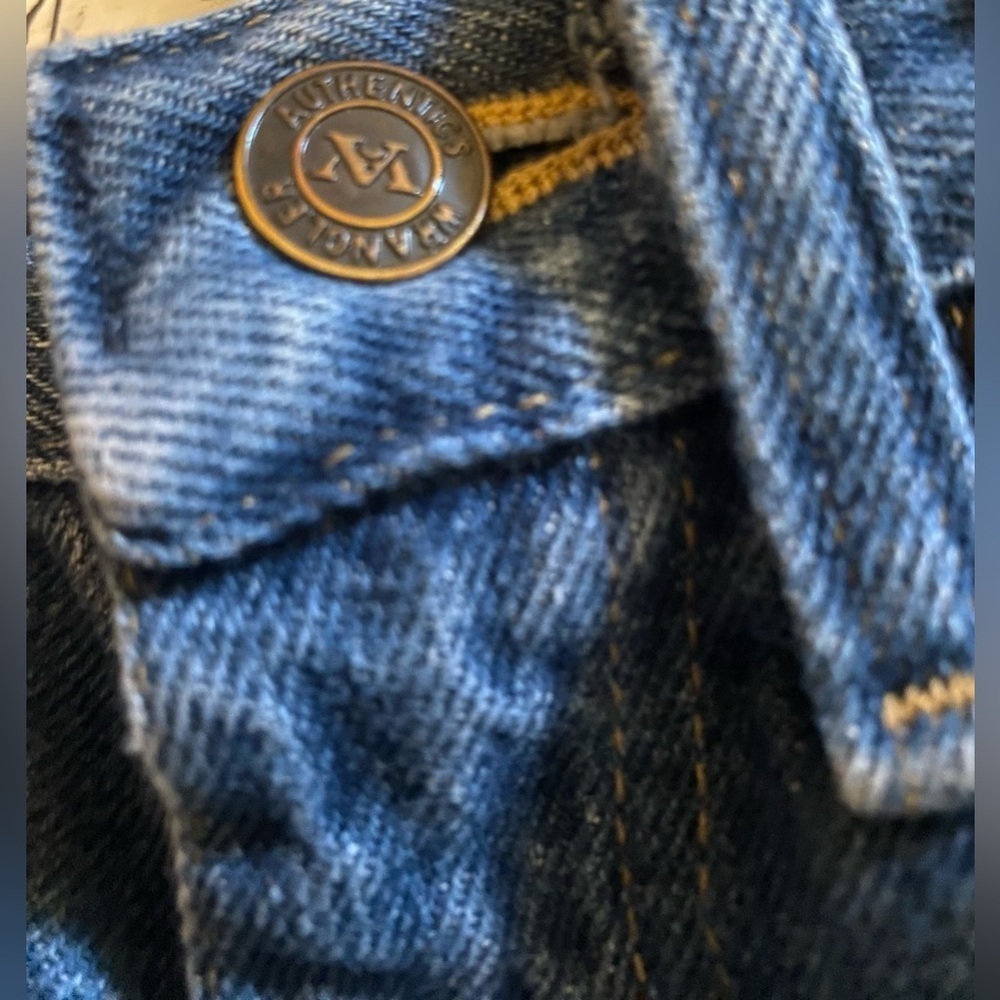 Wrangler Blue Denim Shorts - Picture 9 of 10